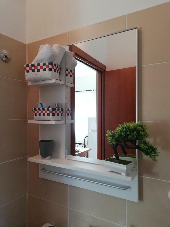Casa Vacanze Valente Санта-Марія-дель-Чедро Екстер'єр фото