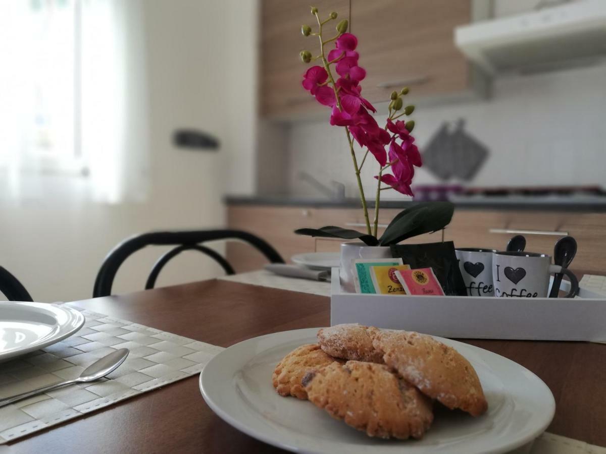 Casa Vacanze Valente Санта-Марія-дель-Чедро Екстер'єр фото