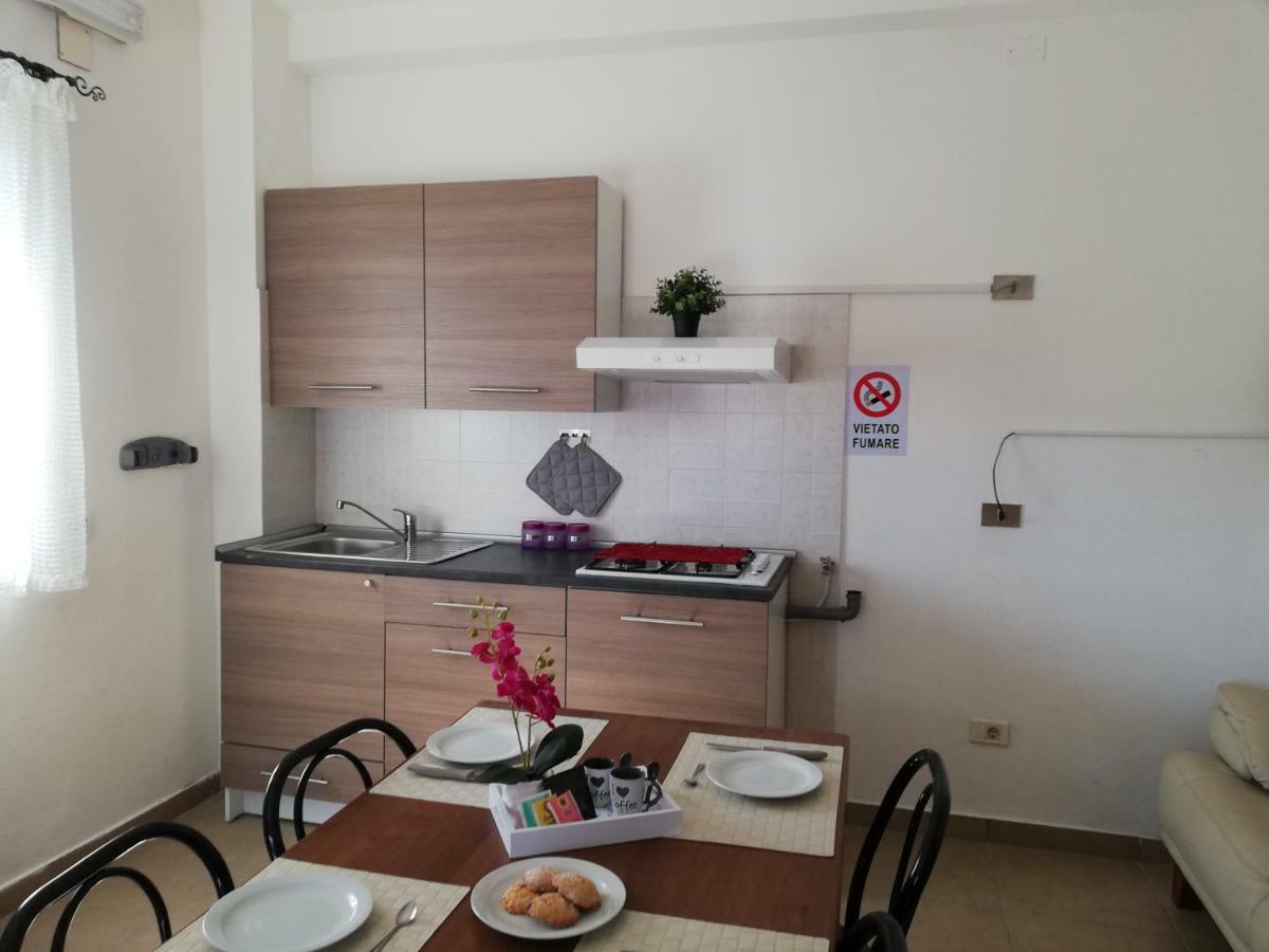 Casa Vacanze Valente Санта-Марія-дель-Чедро Екстер'єр фото